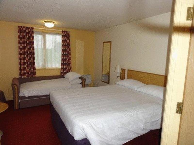 Days Inn Tewkesbury Strensham Exterior foto